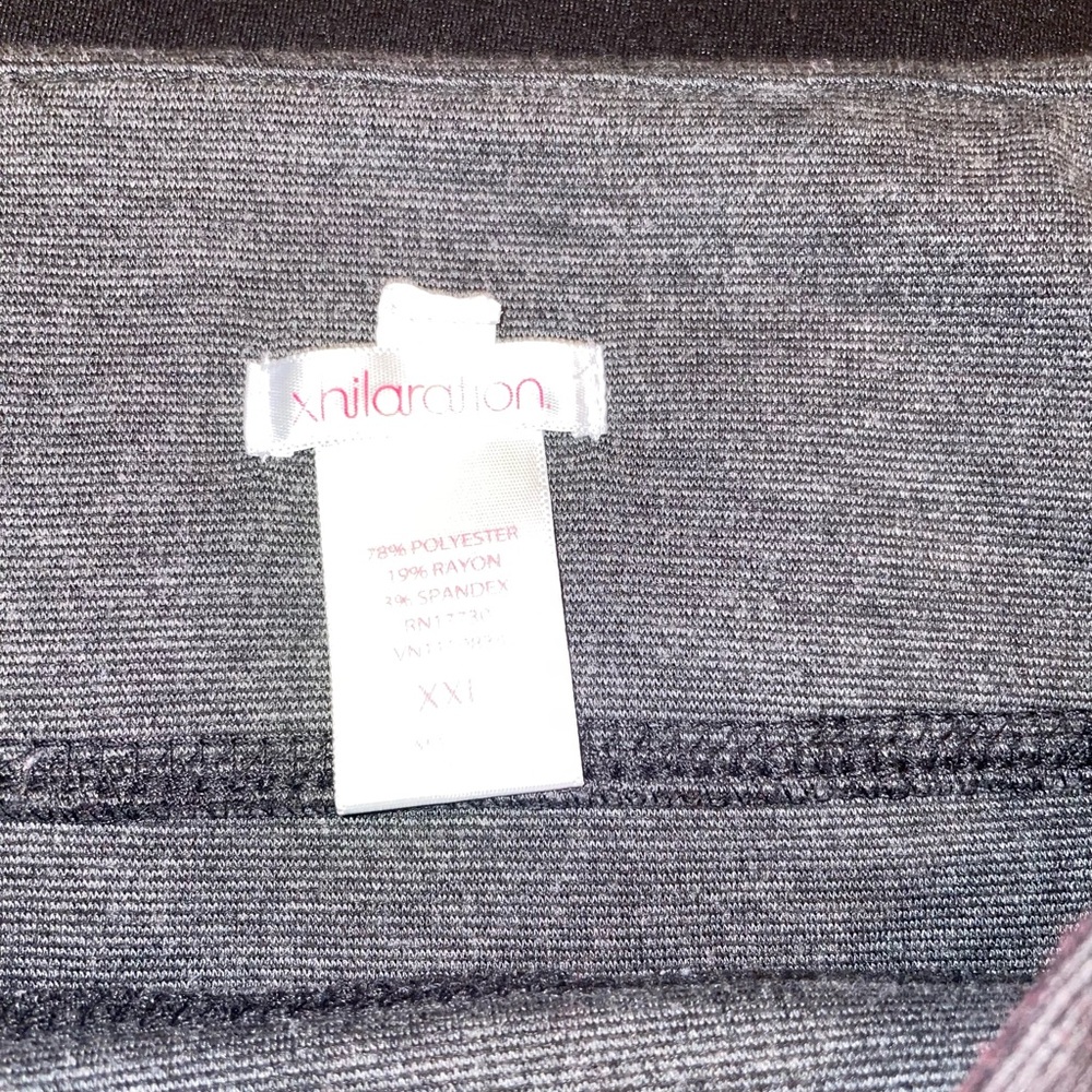 Mini Shirts - Picture 2 of 3